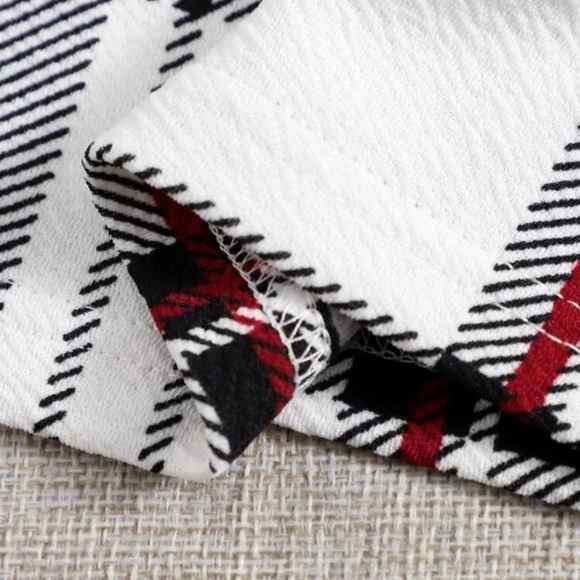 Off shoulder top & tartan Skirt π - Picture 2 of 4